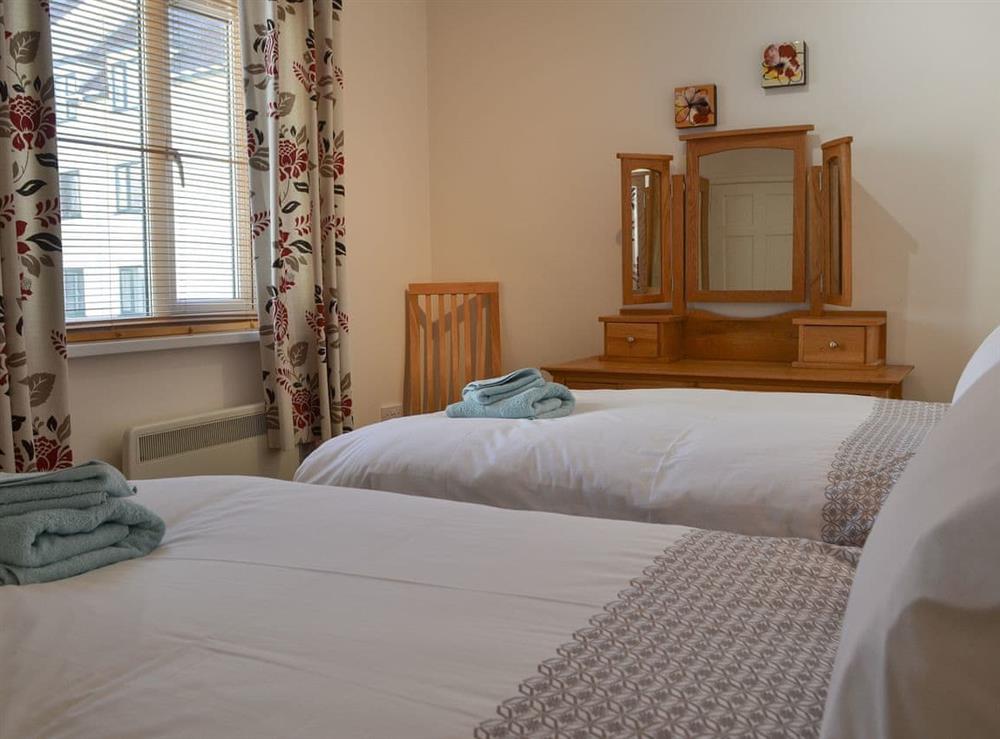 Twin bedroom at Spring Mouse Apartment in Bowness-on-Windermere, Cumbria, England
