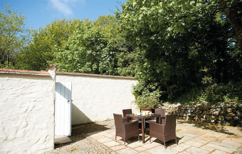 Private patio courtyard at Spring Water Barn, Helston