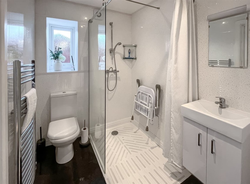 Bathroom at Springfield Bungalow in Palm Bay, Margate, Kent