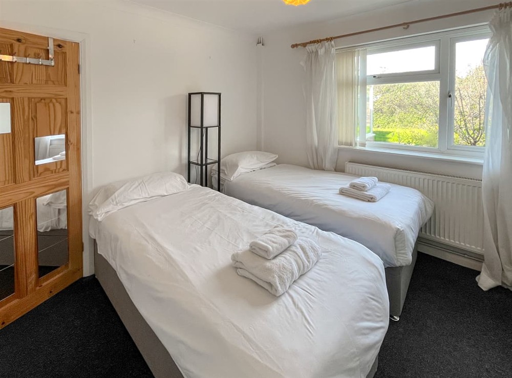 Twin bedroom at Springfield Bungalow in Palm Bay, Margate, Kent