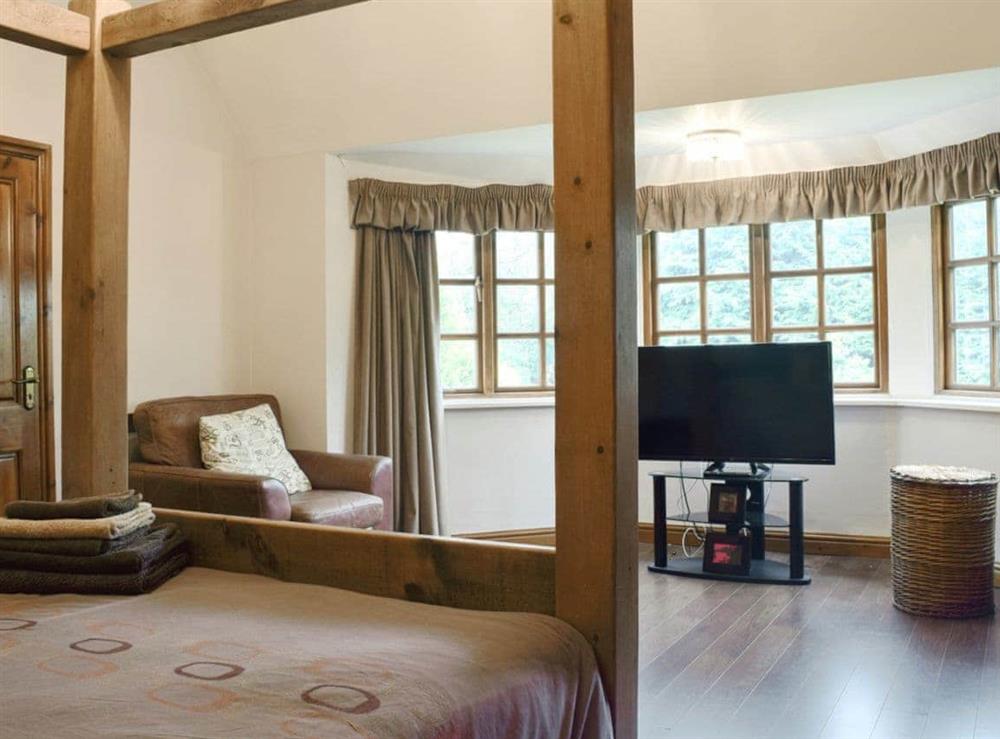 Spacious four poster bedroom at Springfields in Leek, Staffordshire., Great Britain
