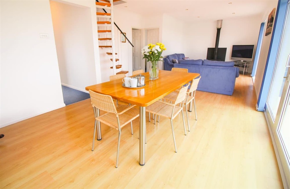 Interior (photo 2) at Springtide in Holywell Bay, Cornwall