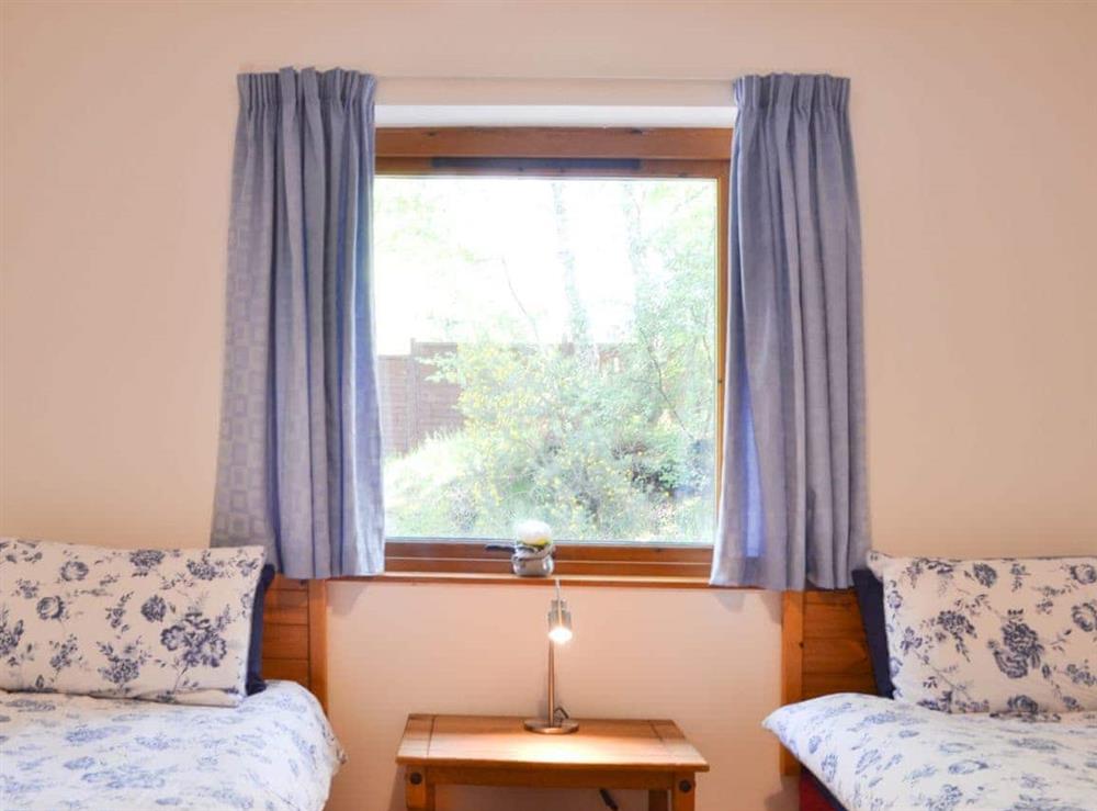 Charming twin bedded room at Squirrel Cottage in North Kessock, Inverness-Shire