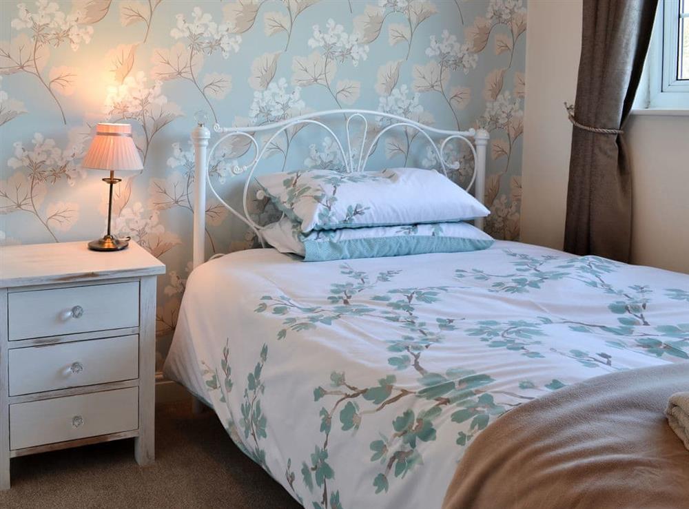 Beautiful single bedroom at Squirrel Cottage in Seamer, near Scarborough, North Yorkshire