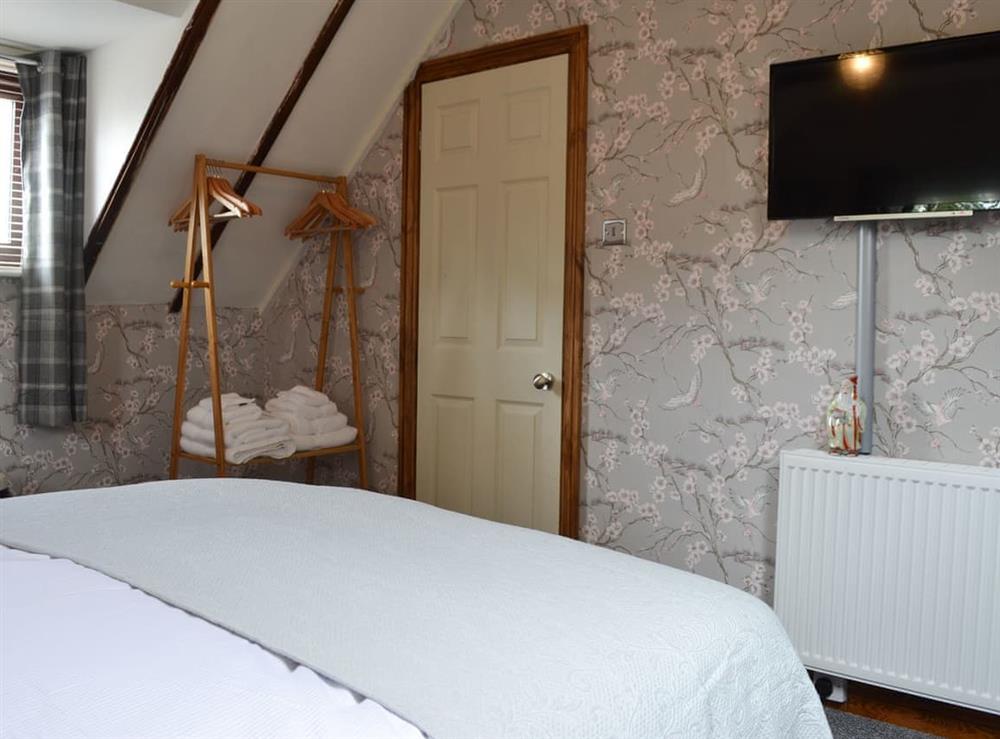 Double bedroom (photo 3) at Squirrel Lodge in Ottringham, near Hull, North Humberside