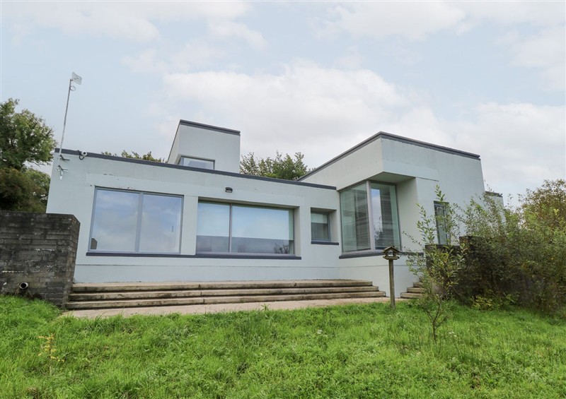 Enjoy the garden at Sruthan Lodge, Ballinaglera near Drumshanbo