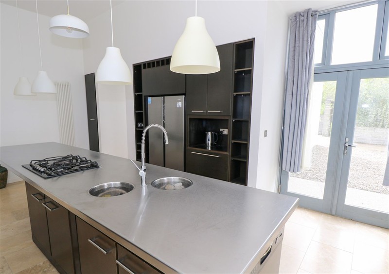 Kitchen (photo 2) at Sruthan Lodge, Ballinaglera near Drumshanbo