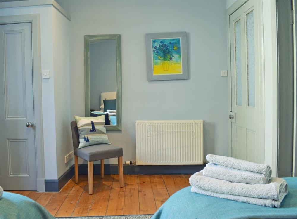 Peaceful bedroom with twin beds at St Andrews in Pittenweem, near Anstruther, Fife