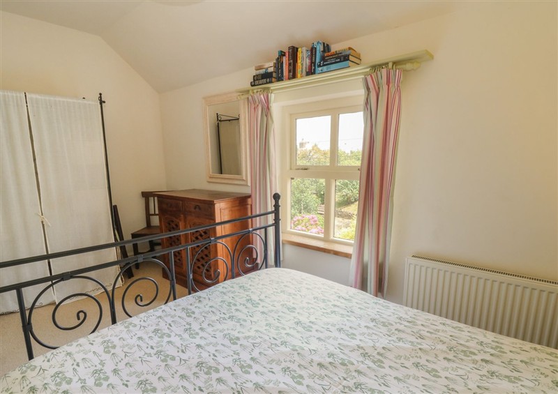 This is a bedroom (photo 2) at St Johns House, Newport