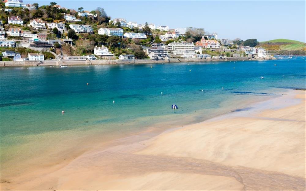 Stunning sandy beaches accessible via the passenger ferry at St Malo in Salcombe