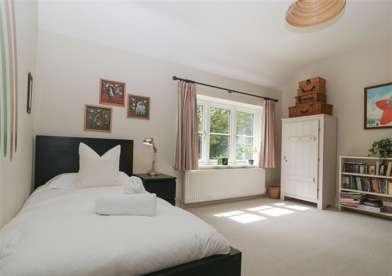 A bedroom in St. Mary's House (photo 5) at St. Marys House, Church Westcote near Bourton-On-The-Water