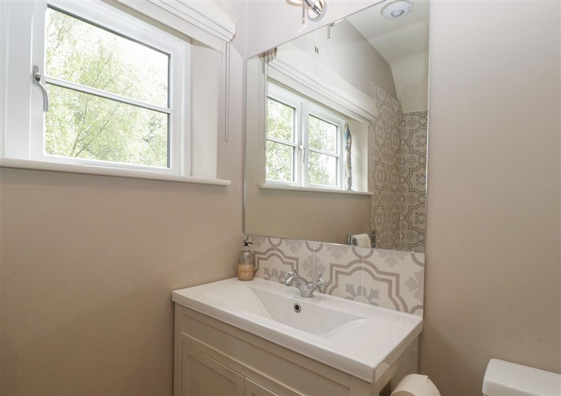Bathroom (photo 4) at St. Marys House, Church Westcote near Bourton-On-The-Water
