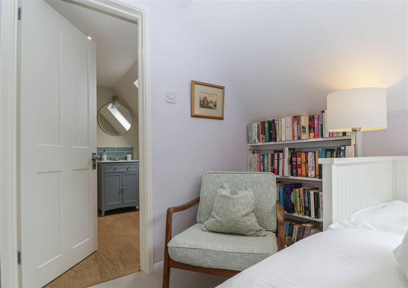 One of the 4 bedrooms (photo 3) at St. Marys House, Church Westcote near Bourton-On-The-Water