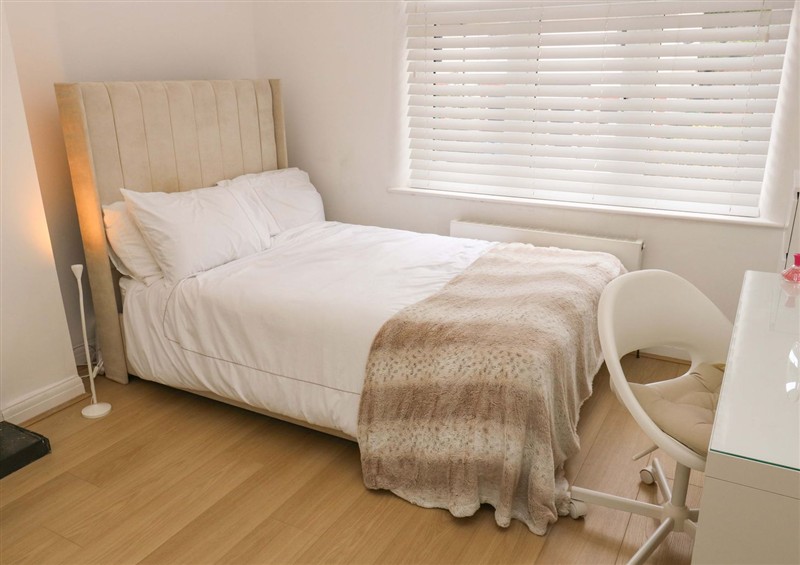 Bedroom (photo 2) at St Marys House, Greenfield