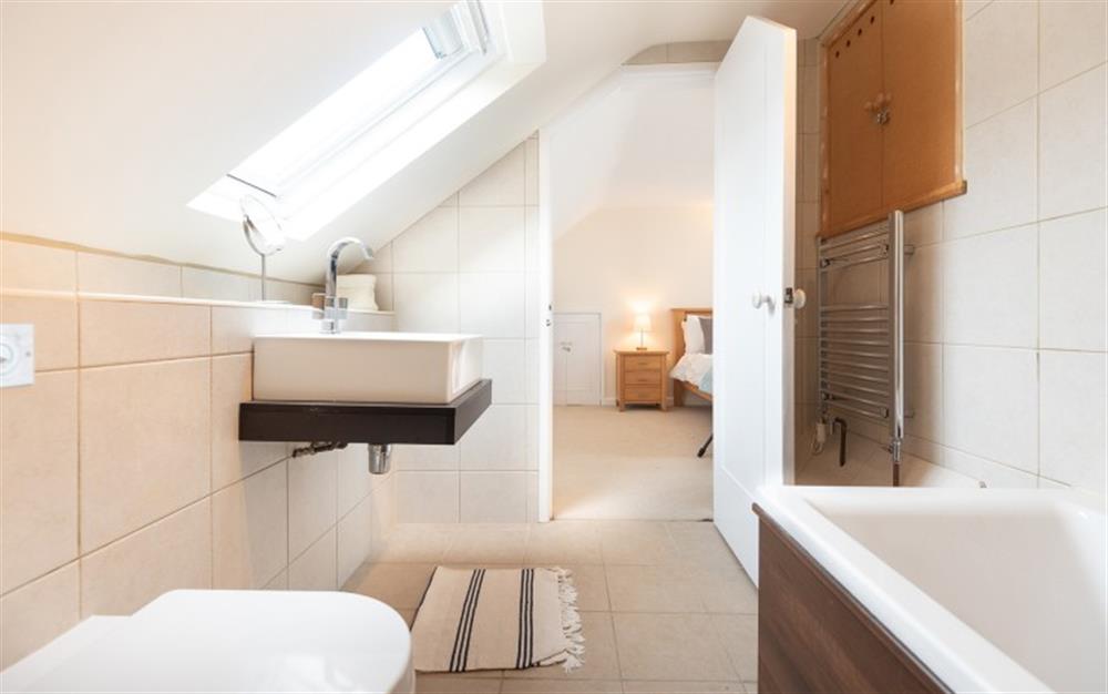 Another look at the en suite.  at St Michaels in Bigbury-On-Sea