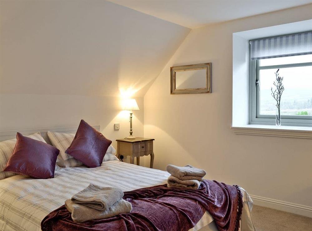 Cosy Double bedroom at St Ronans Place in Gartocharn, near Drymen, Dumbartonshire