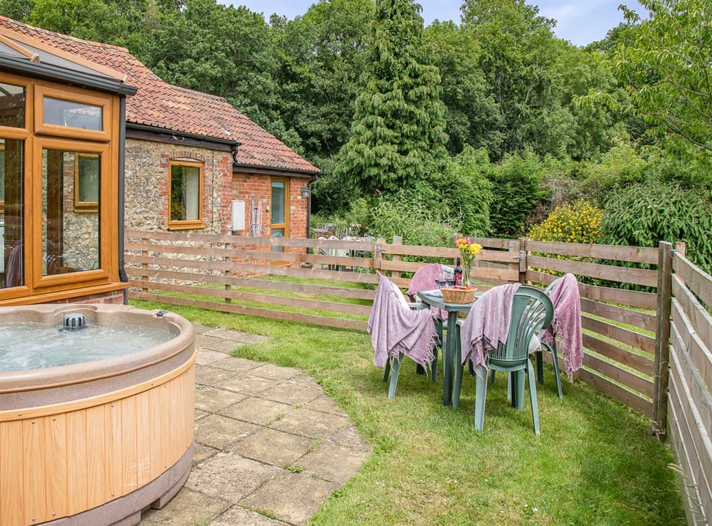 Hot tub (photo 2) at Stable in Blandford Forum, Dorset