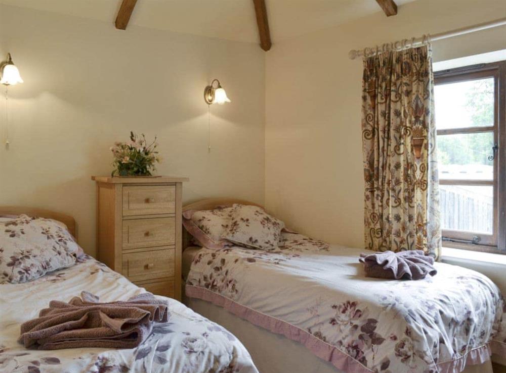 Comfortable twin bedroom at Stable Cottage in East Meon, Petersfield, Hants., Hampshire