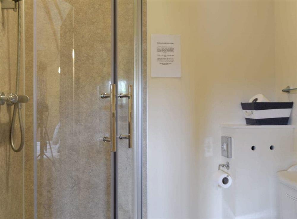 En-suite shower room at Stable Cottage in East Meon, Petersfield, Hants., Hampshire
