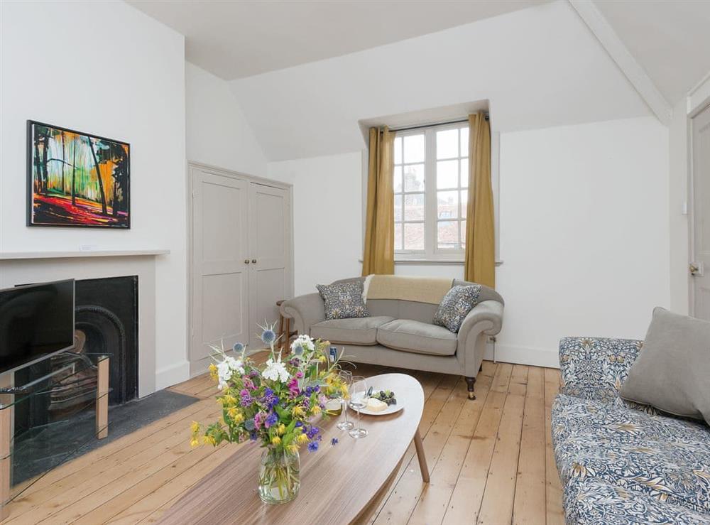 Light and airy living room at Stable Yard Cottage in Selborne, near Alton, Hampshire