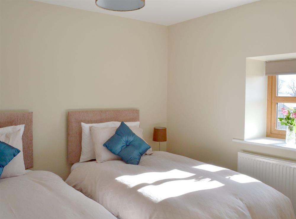 Comfy twin bedroom at Holgates Granary, 