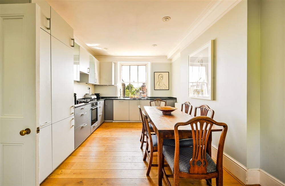 Stanhope Maisonette (photo 8) at Stanhope Maisonette in London, London