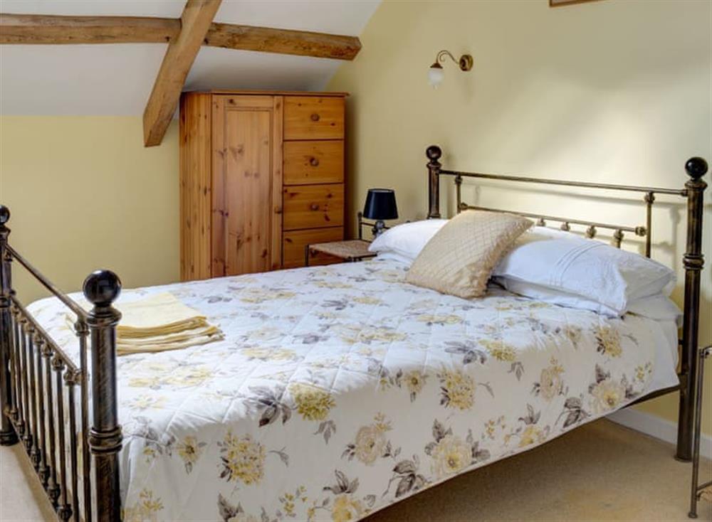 Family bedroom at Stanley Barn in Stroud, Gloucestershire