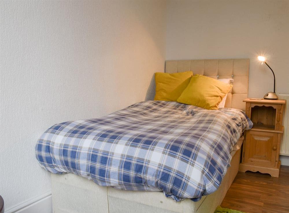 Single bedroom at Stansfield House in Todmorden, near Haworth, West Yorkshire
