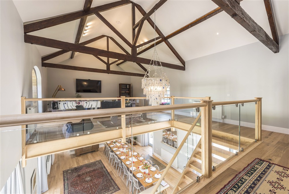 First floor open-plan sitting room at Stapleford Farm Cottages, Beaminster