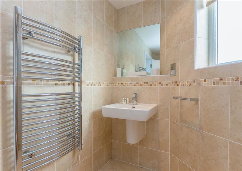 This is the bathroom at Starboard, Carbis Bay