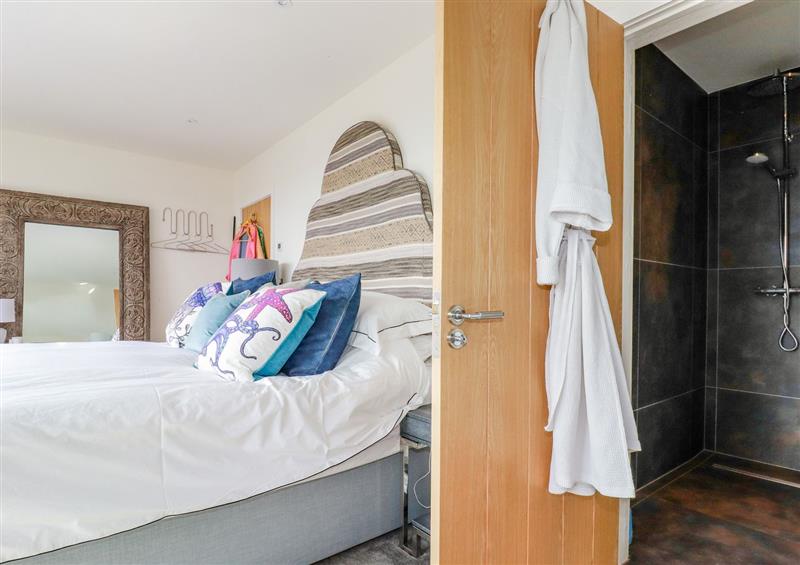One of the 3 bedrooms (photo 3) at Stargazers, Sennen