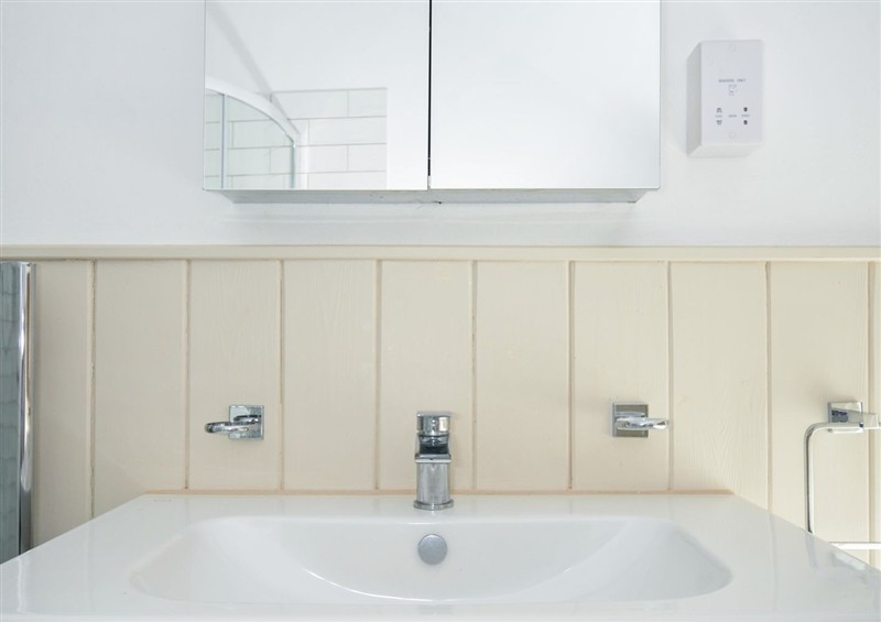 Bathroom at Stargazy, Trebarwith Strand near Tintagel