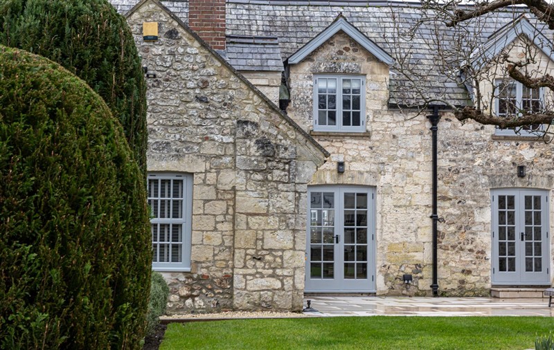 Outside Starre House