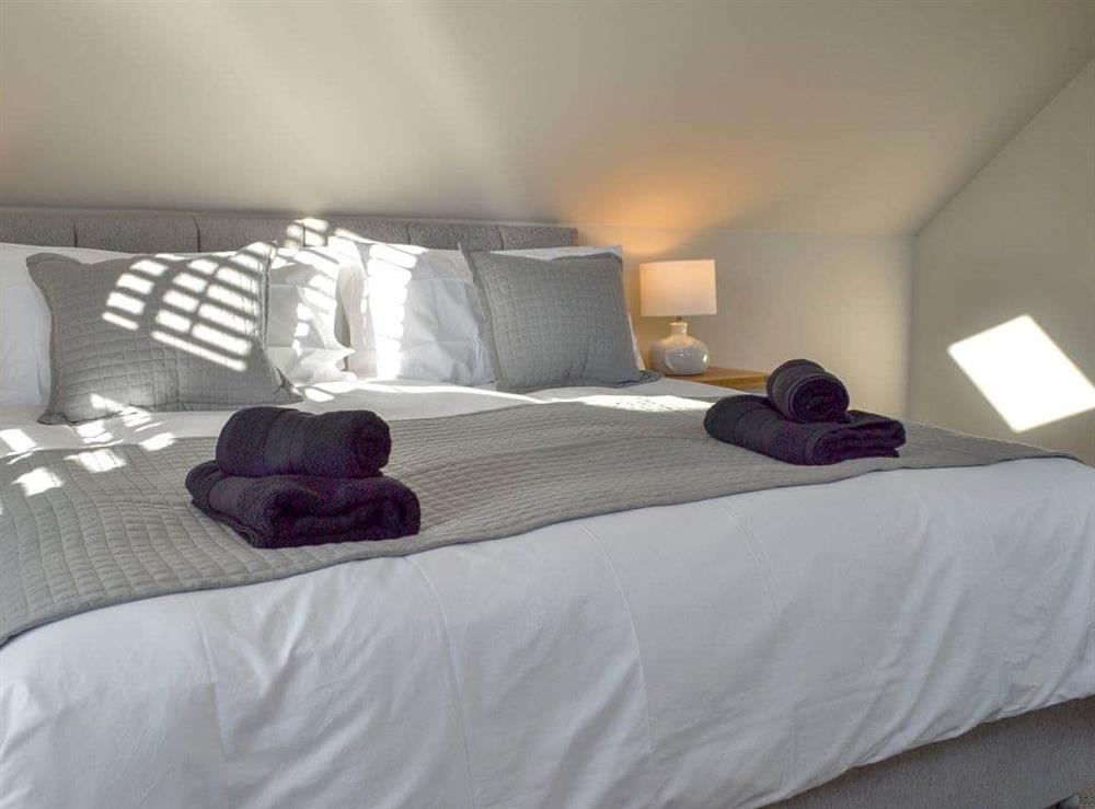 Zip and link twin beds (can be super kingsize on request as shown). at The Station House, 