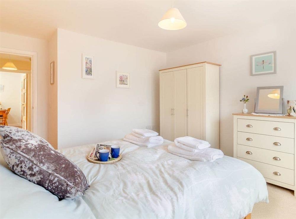 Double bedroom (photo 3) at Stellas Retreat in Loddon, Norfolk