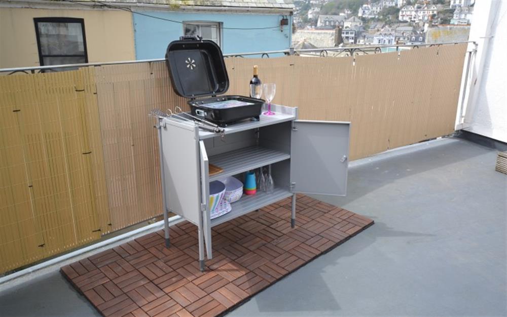 The new BBQ stand and srore for disposable BBQ trays at Step-A-Side in Looe