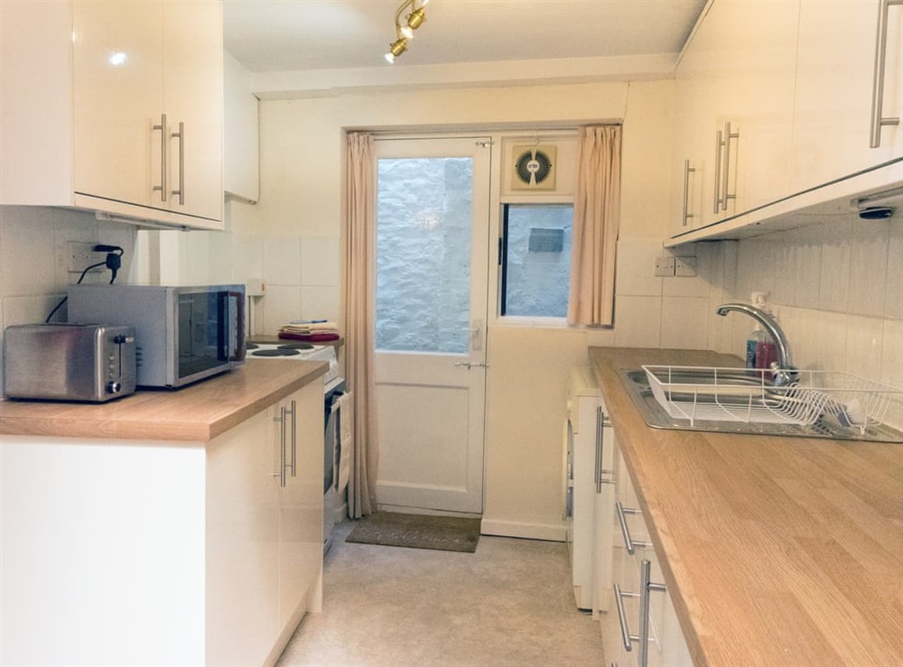 Kitchen (photo 4) at Steps End in Brixham, Devon