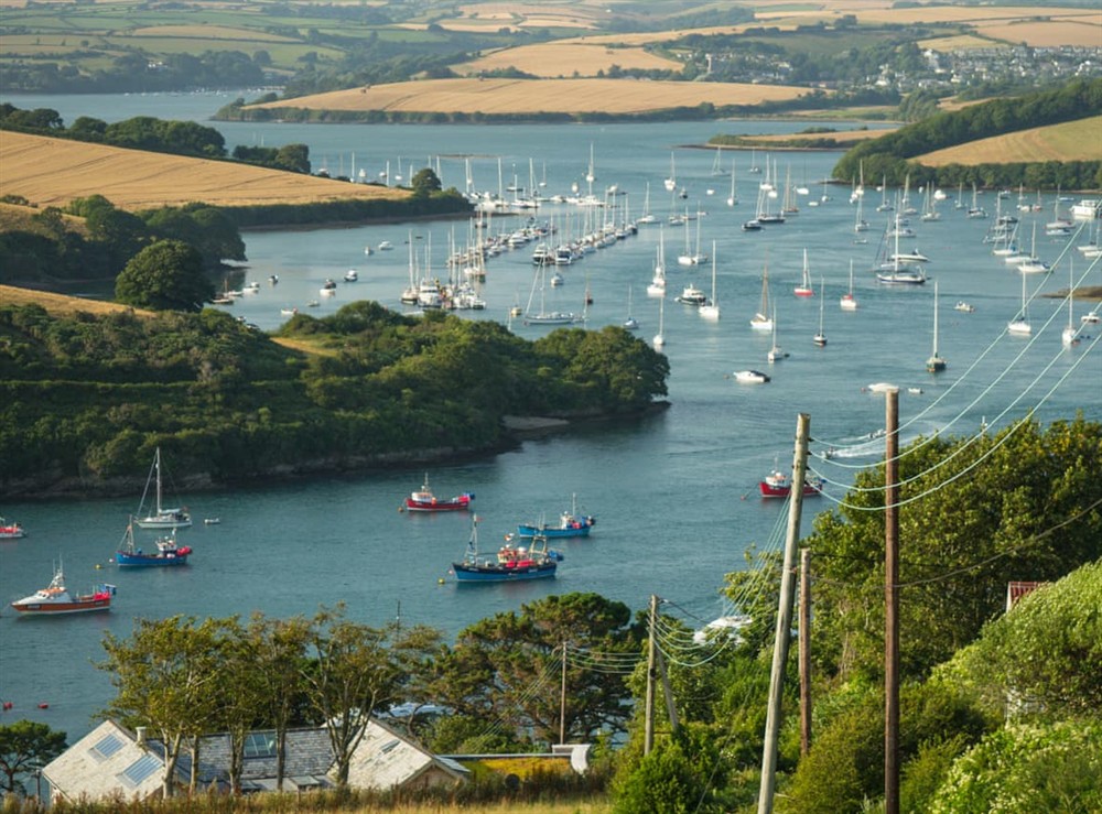 Surrounding area (photo 3) at Steps End in Brixham, Devon
