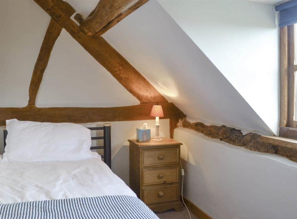 Cosy single bedroom at Stocks Tree Cottage in Preston Wynne, Herefordshire