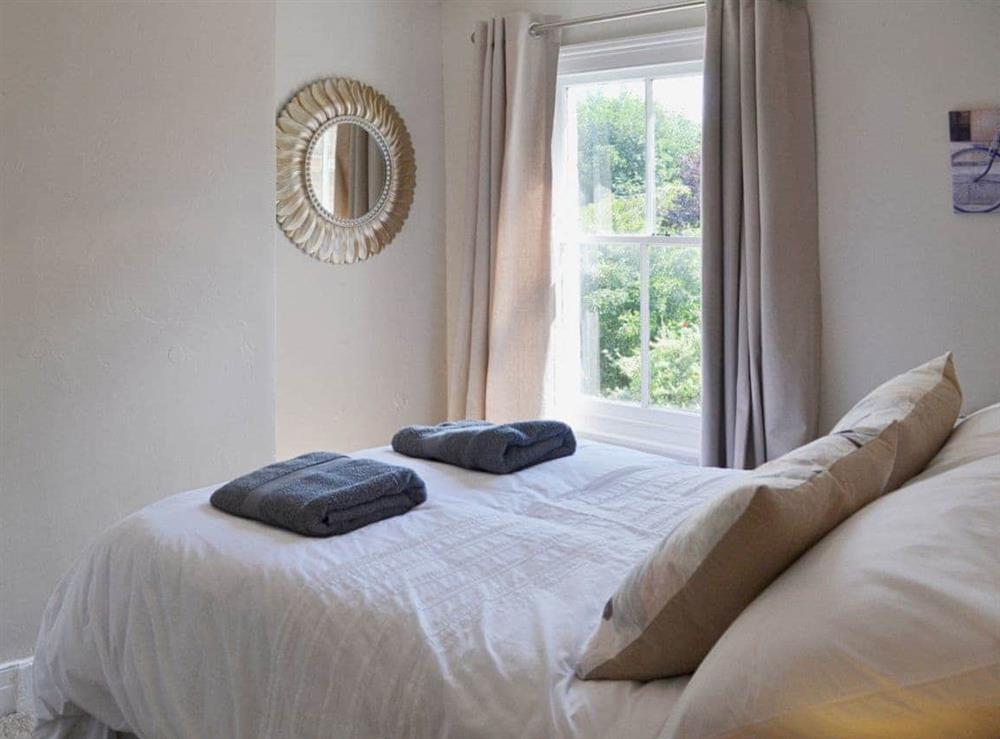 Charming romantic double bedroom at Stockwell Street in Cambridge, Cambridgeshire