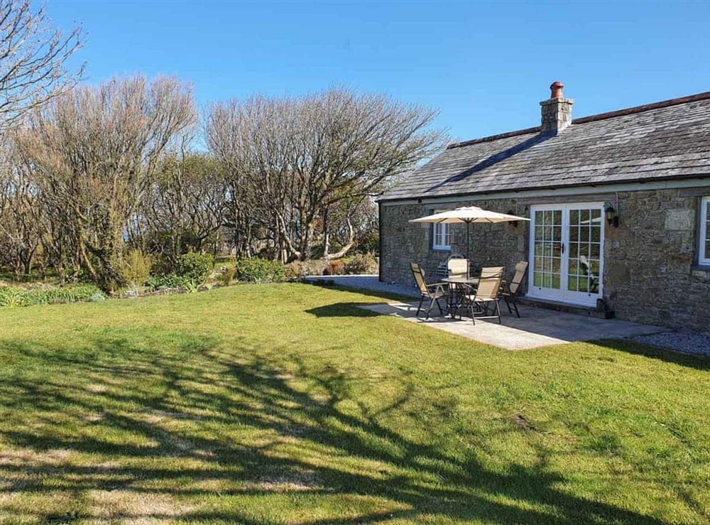 Sitting-out-area (photo 2) at Stone Farm Cottage in Pendeen, Cornwall