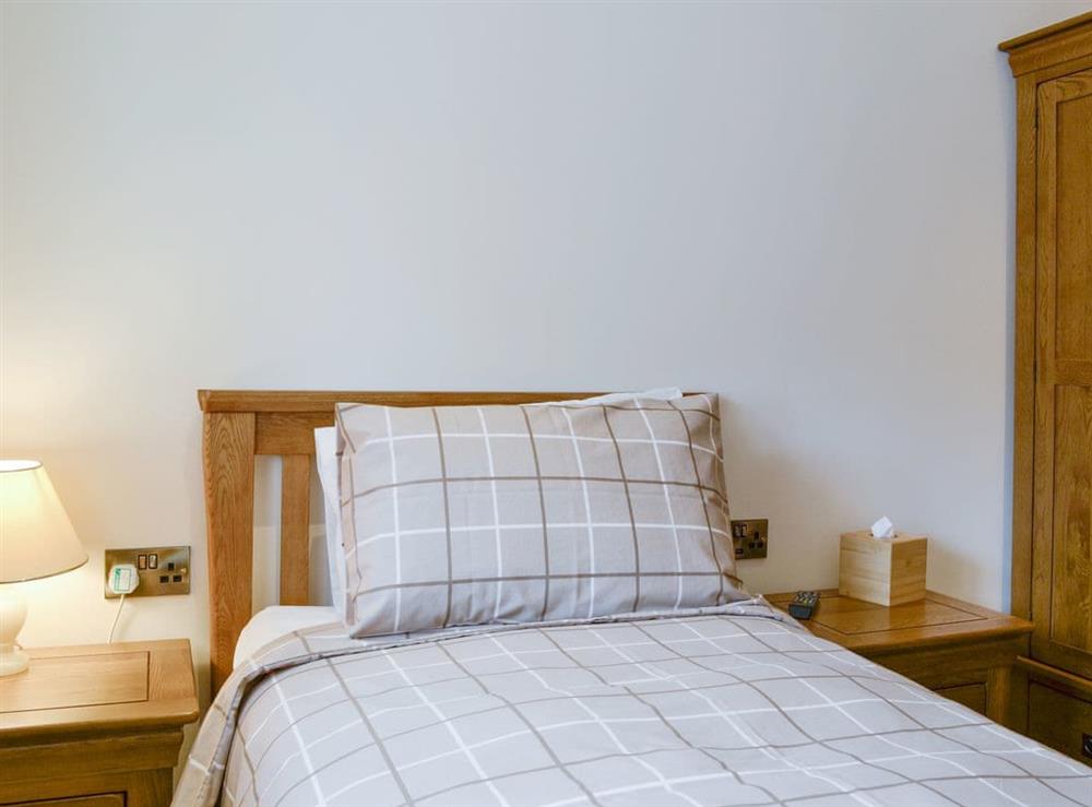Comfortable single bedroom at The Byres Tan, 