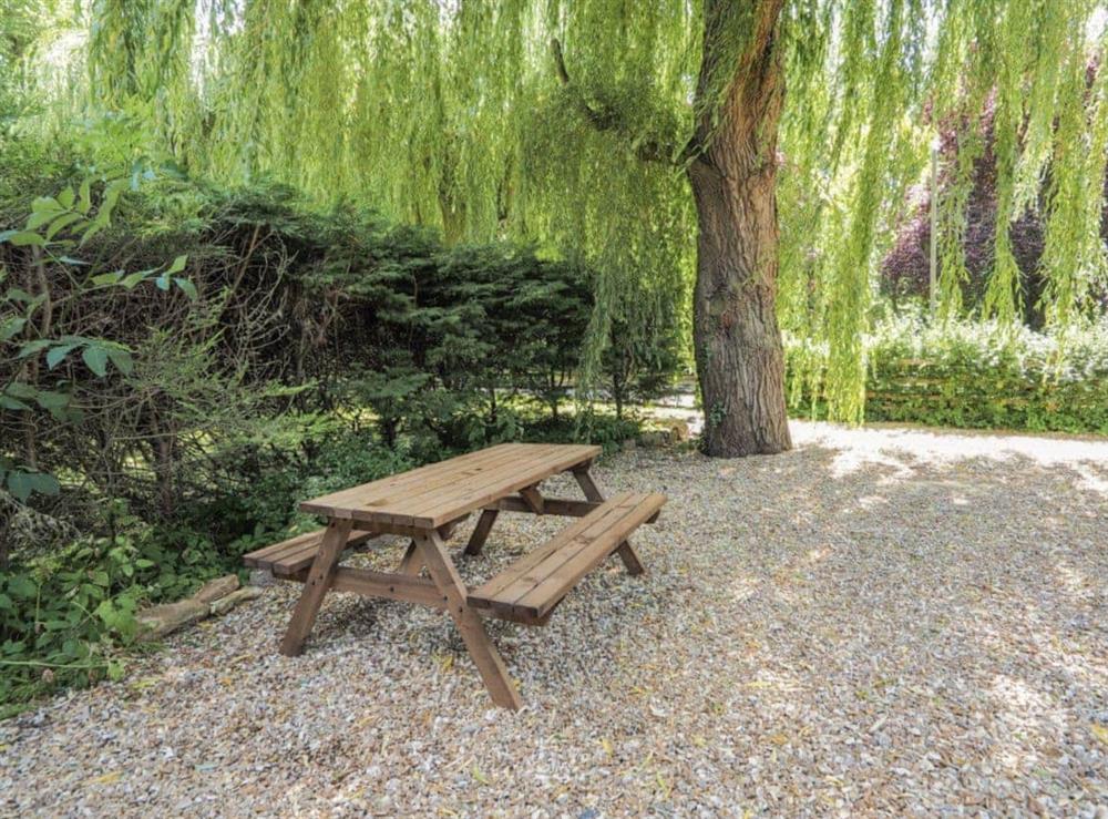 Sitting-out-area at Stone Lodge in Fulbeck, near Grantham, Lincolnshire