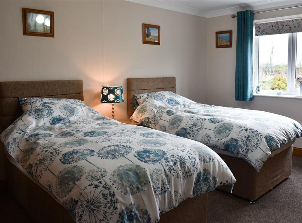 Twin bedroom at Stonehaven Cottage in Nosterfield, near Masham, Yorkshire, North Yorkshire