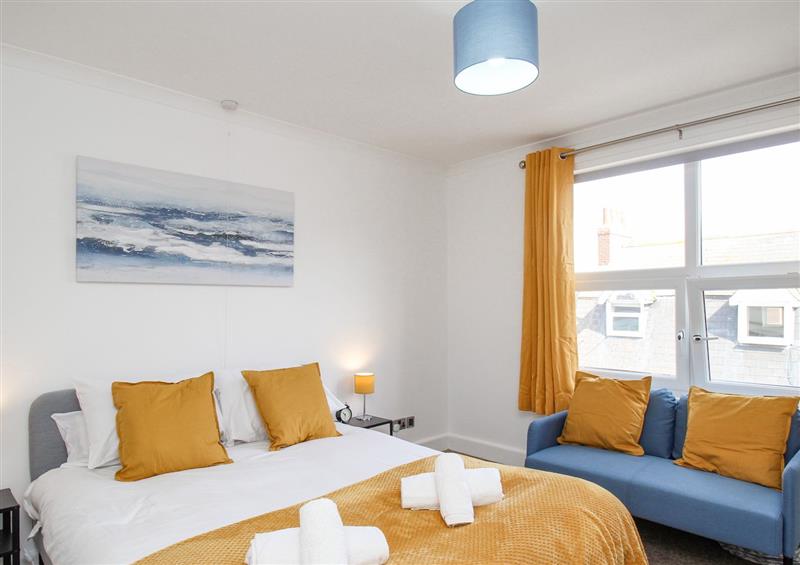 A bedroom in Stone's Throw at Stones Throw, Weymouth