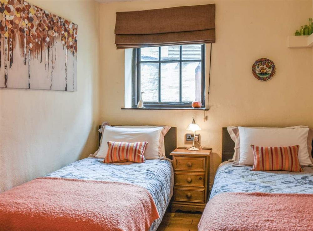 Twin bedroom at Stoney End Cottage in Worton, near Leyburn, North Yorkshire