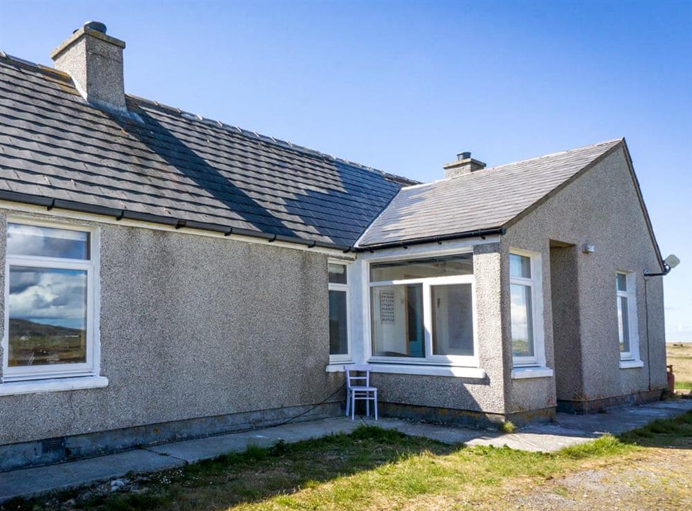 Lovely detached cottage at Stoneybridge in Stoneybridge, Isle of South Uist, Outer Hebrides, Scotland