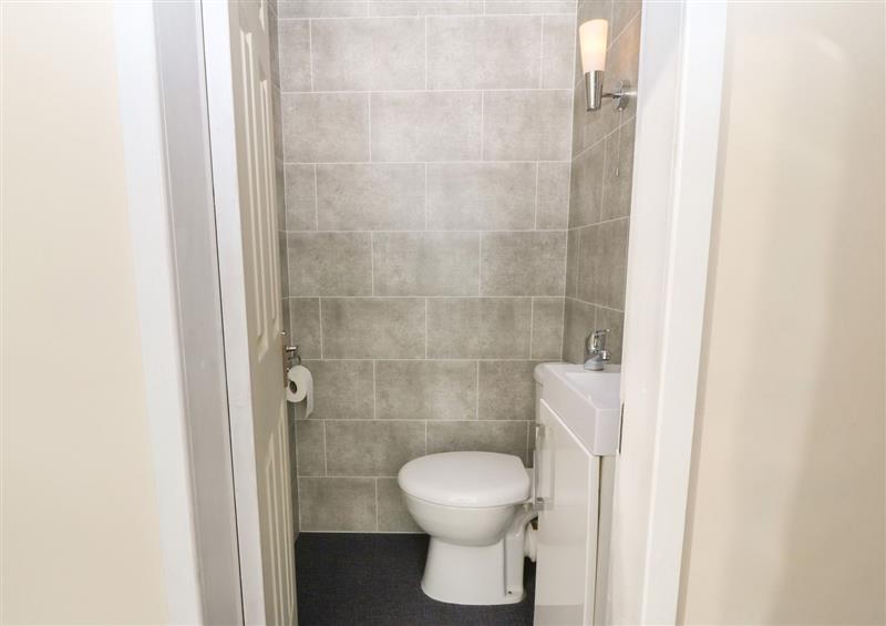 The bathroom (photo 2) at Stoneycroft, Harlech