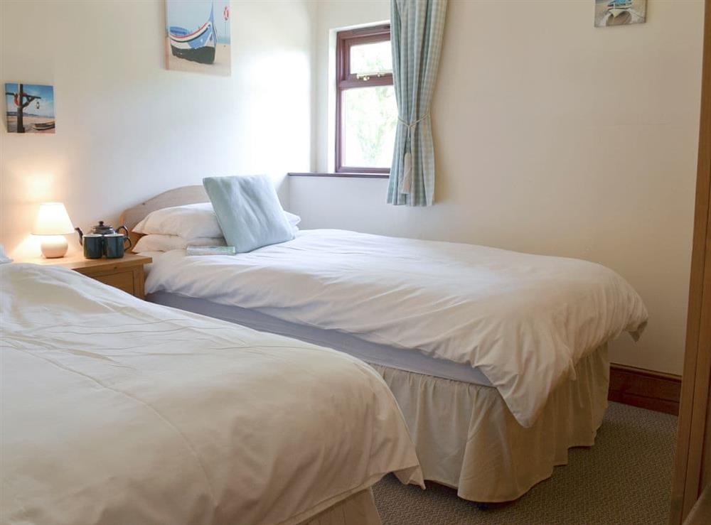 Good-sized second twin bedroom at Warren Cottage, 