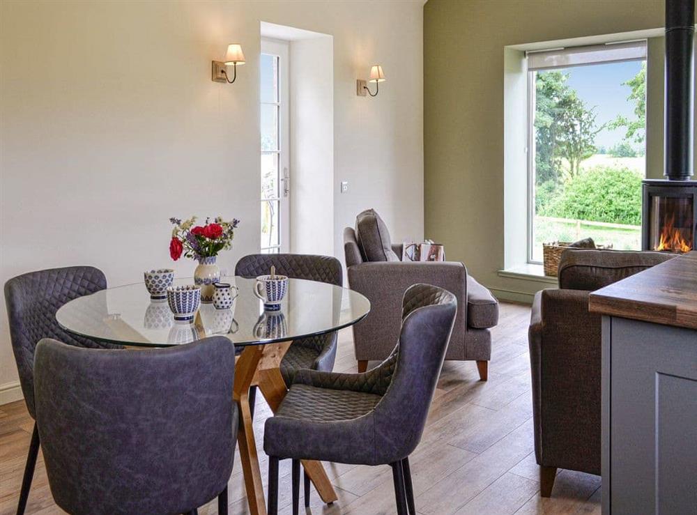 Dining Area at Kingfisher Cottage, 